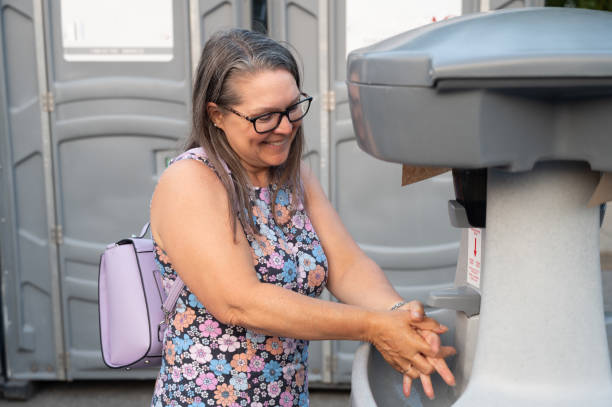 Best Portable bathroom rental  in Lake Barcroft, VA